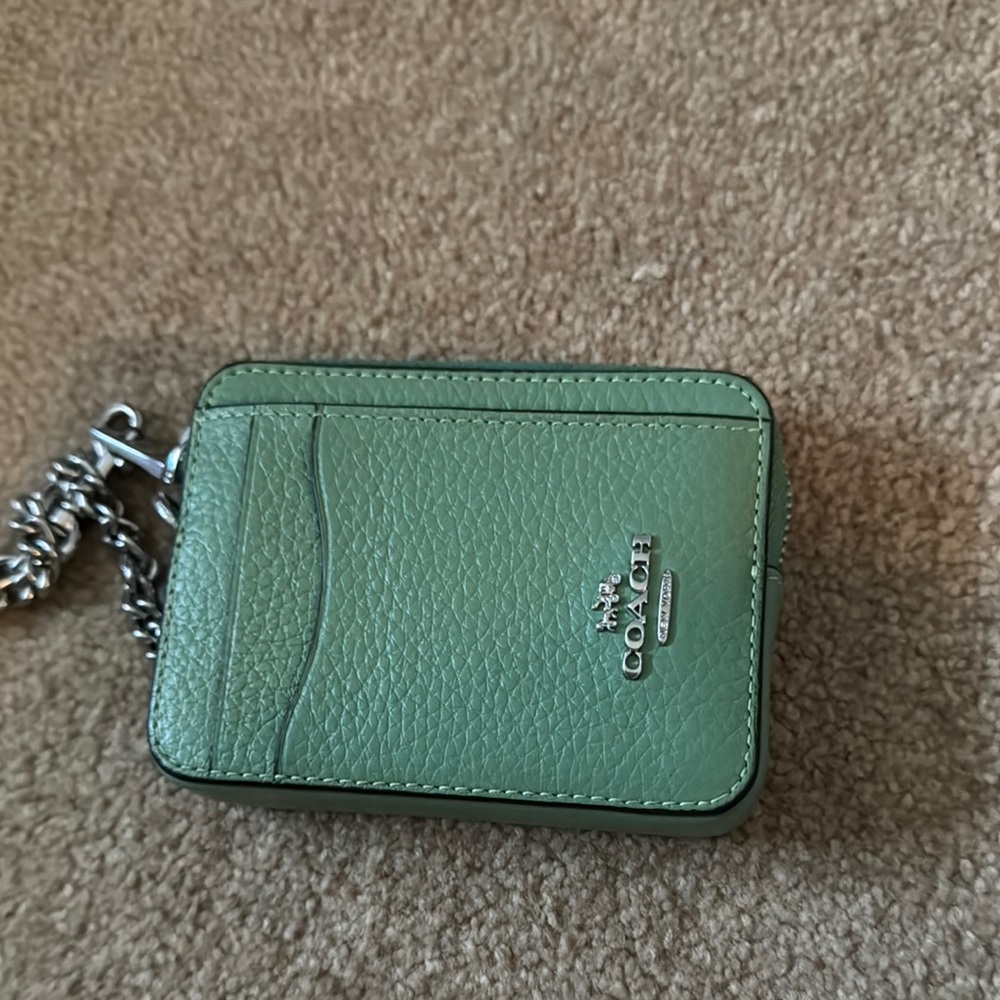 Coach Green Leather Zip Card Holder